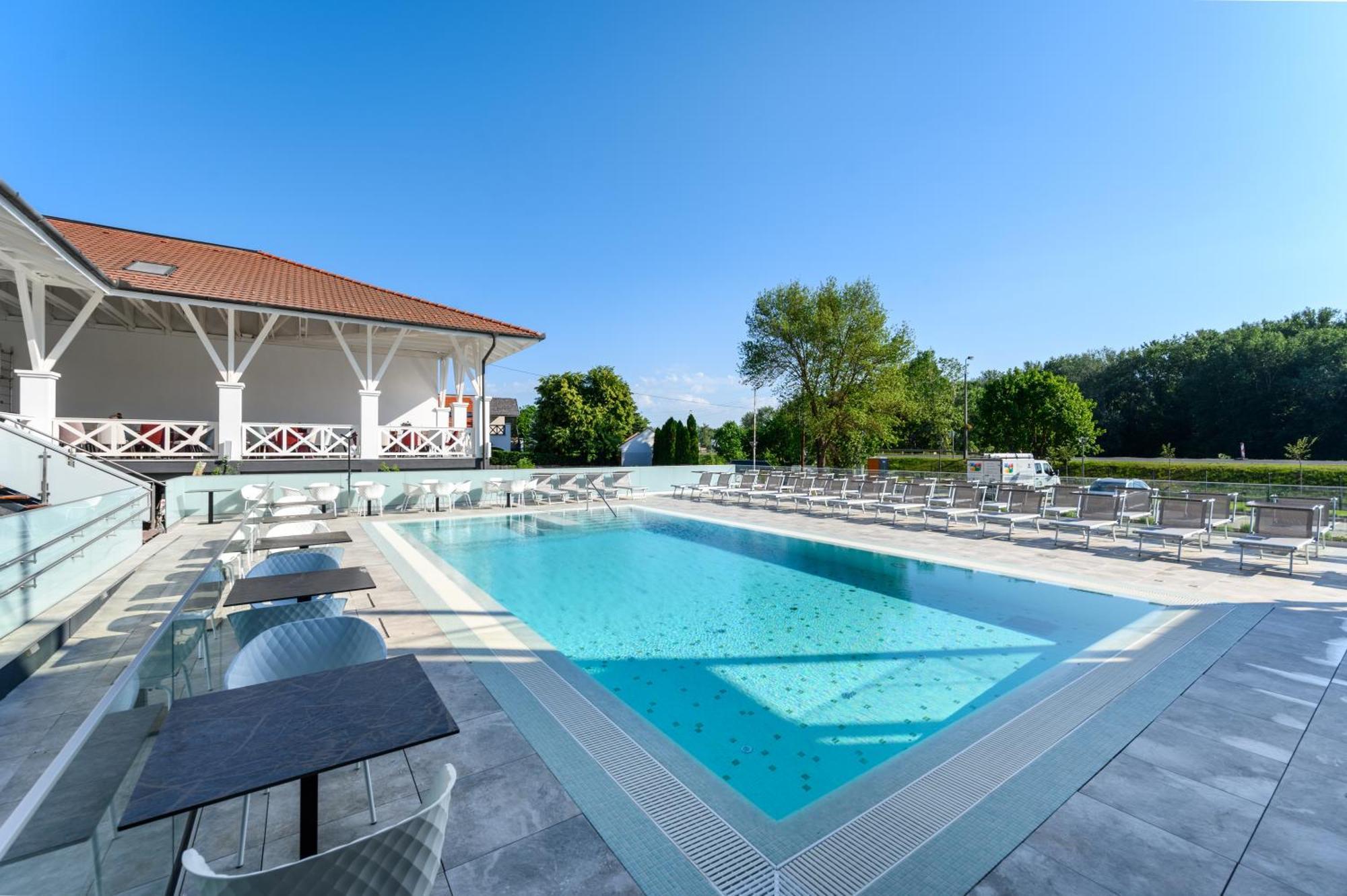 Mercure Tokaj Center Bagian luar foto